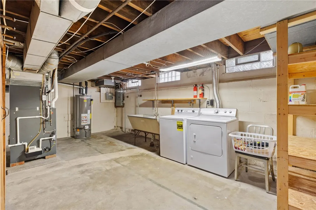 163 Winfield Road, Irondequoit, New York 14622, Irondequoit, New York 14622, 3 Bedrooms Bedrooms, 7 Rooms Rooms,1 BathroomBathrooms,Residential,Closed,163 Winfield Road, Irondequoit, New York 14622,0,R1638640