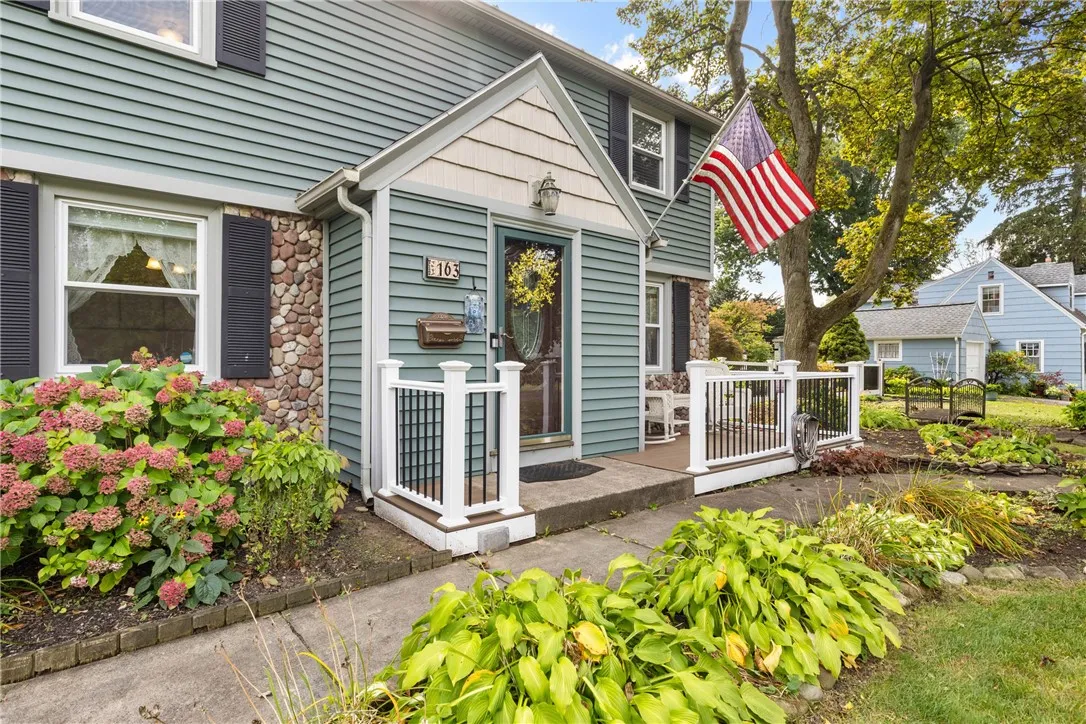 163 Winfield Road, Irondequoit, New York 14622, Irondequoit, New York 14622, 3 Bedrooms Bedrooms, 7 Rooms Rooms,1 BathroomBathrooms,Residential,Closed,163 Winfield Road, Irondequoit, New York 14622,0,R1638640