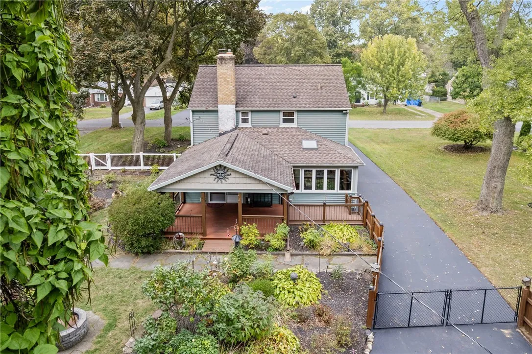 163 Winfield Road, Irondequoit, New York 14622, Irondequoit, New York 14622, 3 Bedrooms Bedrooms, 7 Rooms Rooms,1 BathroomBathrooms,Residential,Closed,163 Winfield Road, Irondequoit, New York 14622,0,R1638640