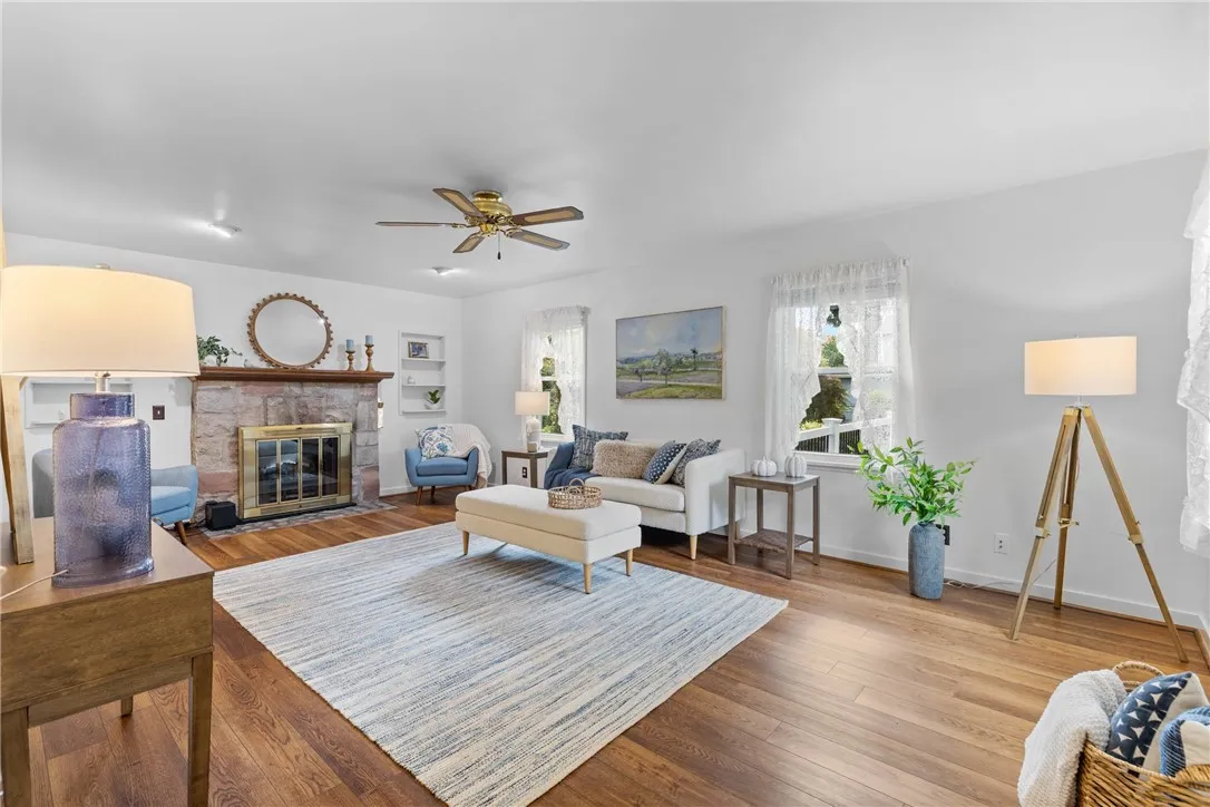 163 Winfield Road, Irondequoit, New York 14622, Irondequoit, New York 14622, 3 Bedrooms Bedrooms, 7 Rooms Rooms,1 BathroomBathrooms,Residential,Closed,163 Winfield Road, Irondequoit, New York 14622,0,R1638640