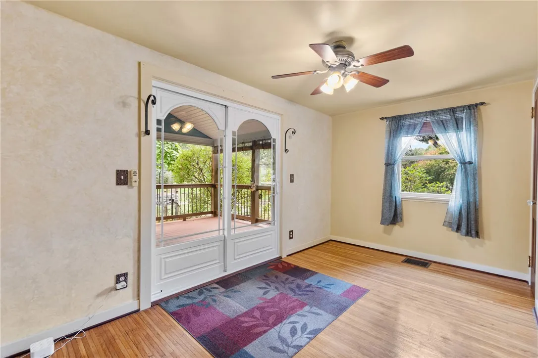 163 Winfield Road, Irondequoit, New York 14622, Irondequoit, New York 14622, 3 Bedrooms Bedrooms, 7 Rooms Rooms,1 BathroomBathrooms,Residential,Closed,163 Winfield Road, Irondequoit, New York 14622,0,R1638640