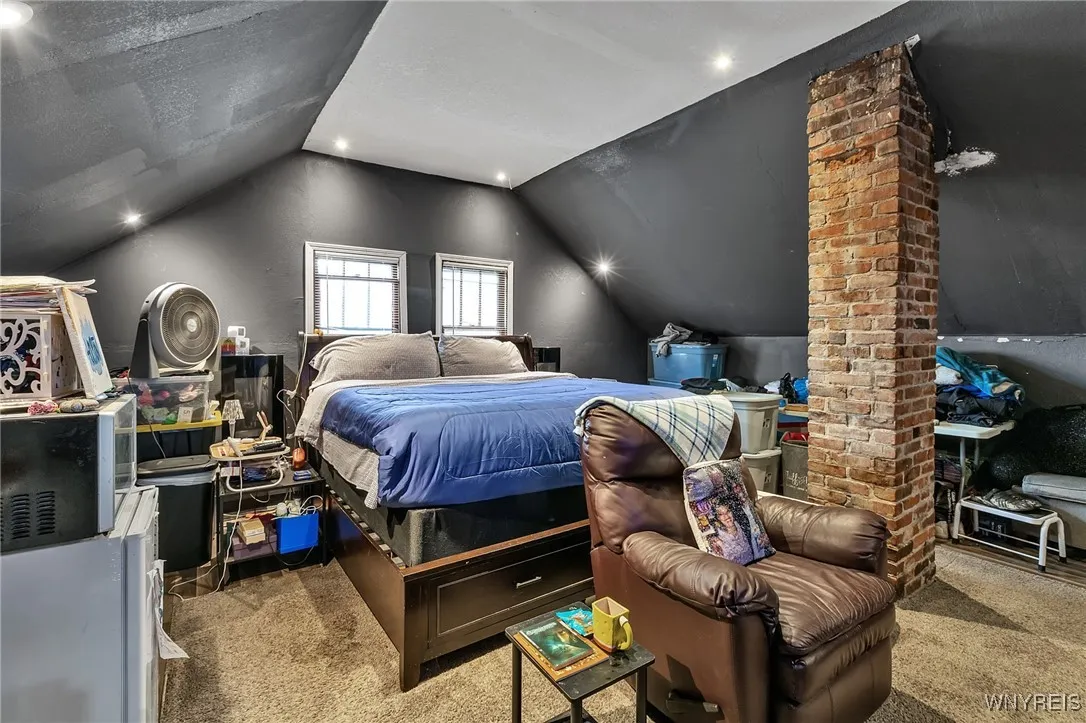 126 Austin Street, Buffalo, New York 14207, Buffalo, New York 14207, 5 Bedrooms Bedrooms, 11 Rooms Rooms,2 BathroomsBathrooms,Residential,For Sale,126 Austin Street, Buffalo, New York 14207,0,B1640128