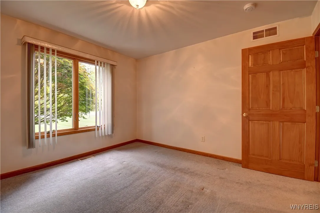 3685 Lakeview Road, Hamburg, New York 14075, Hamburg, New York 14075, 3 Bedrooms Bedrooms, 6 Rooms Rooms,1 BathroomBathrooms,Residential,For Sale,3685 Lakeview Road, Hamburg, New York 14075,0,B1640633 3685 Lakeview Road, Hamburg, New York 14075, Hamburg, New York 14075, 3 Bedrooms Bedrooms, 6 Rooms Rooms,1 BathroomBathrooms,Residential,For Sale,3685 Lakeview Road, Hamburg, New York 14075,0,B1640633