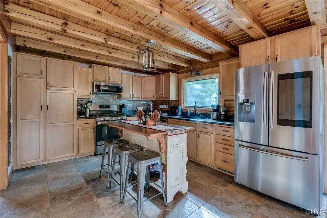 7683 Lomber Road, New Bremen, New York 13367, New Bremen, New York 13367, 3 Bedrooms Bedrooms, 11 Rooms Rooms,2 BathroomsBathrooms,Residential,Closed,7683 Lomber Road, New Bremen, New York 13367,0,S1639870