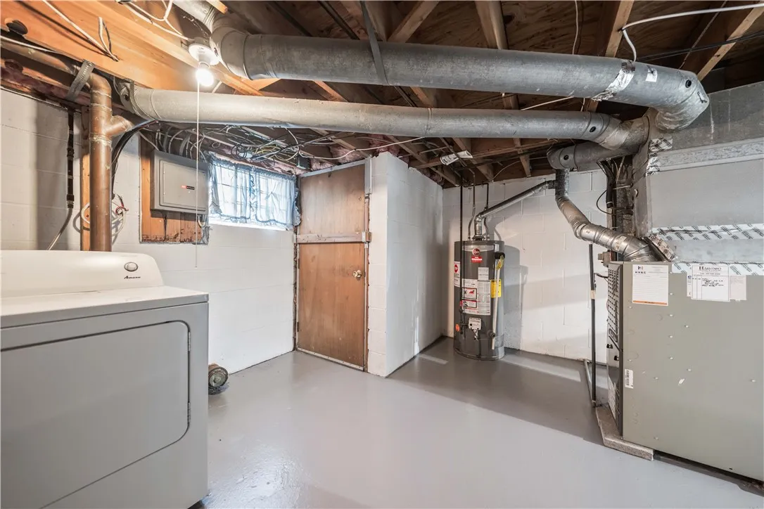 18 Fox Run, Gates, New York 14606, Gates, New York 14606, 2 Bedrooms Bedrooms, 5 Rooms Rooms,1 BathroomBathrooms,Residential,Closed,18 Fox Run, Gates, New York 14606,0,R1640374