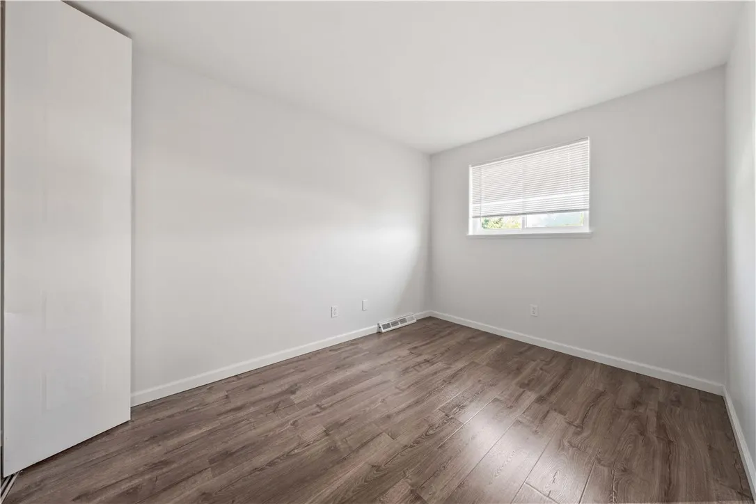 18 Fox Run, Gates, New York 14606, Gates, New York 14606, 2 Bedrooms Bedrooms, 5 Rooms Rooms,1 BathroomBathrooms,Residential,Closed,18 Fox Run, Gates, New York 14606,0,R1640374