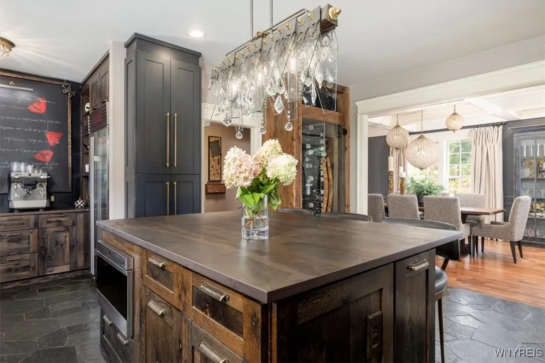 21 Creekview Court, Aurora, New York 14052, Aurora, New York 14052, 3 Bedrooms Bedrooms, 9 Rooms Rooms,3 BathroomsBathrooms,Residential,For Sale,21 Creekview Court, Aurora, New York 14052,0,B1640688