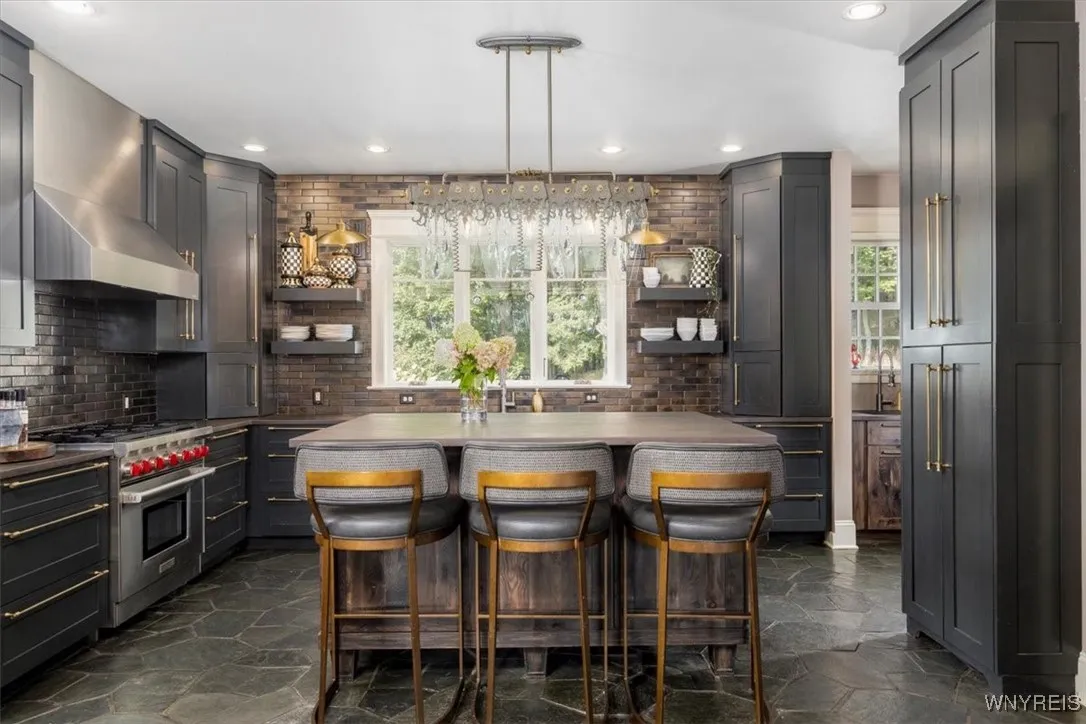 21 Creekview Court, Aurora, New York 14052, Aurora, New York 14052, 3 Bedrooms Bedrooms, 9 Rooms Rooms,3 BathroomsBathrooms,Residential,For Sale,21 Creekview Court, Aurora, New York 14052,0,B1640688