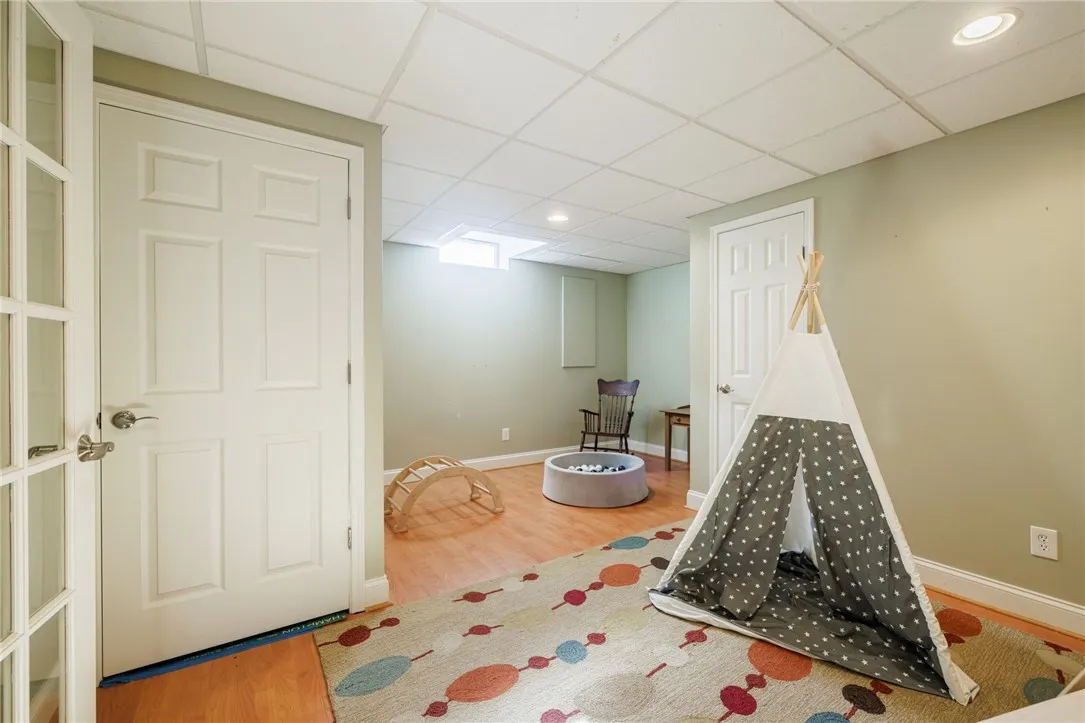 6673 Saint Johns Parkway, Victor, New York 14564, Victor, New York 14564, 5 Bedrooms Bedrooms, 9 Rooms Rooms,3 BathroomsBathrooms,Residential,Closed,6673 Saint Johns Parkway, Victor, New York 14564,0,R1635268