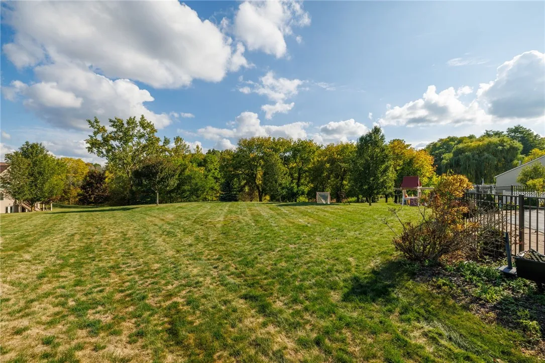 6673 Saint Johns Parkway, Victor, New York 14564, Victor, New York 14564, 5 Bedrooms Bedrooms, 9 Rooms Rooms,3 BathroomsBathrooms,Residential,Closed,6673 Saint Johns Parkway, Victor, New York 14564,0,R1635268