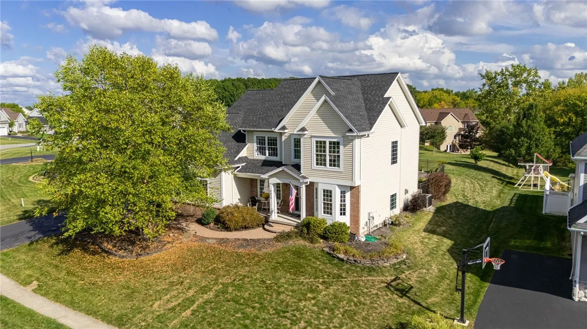 6673 Saint Johns Parkway, Victor, New York 14564, Victor, New York 14564, 5 Bedrooms Bedrooms, 9 Rooms Rooms,3 BathroomsBathrooms,Residential,Closed,6673 Saint Johns Parkway, Victor, New York 14564,0,R1635268