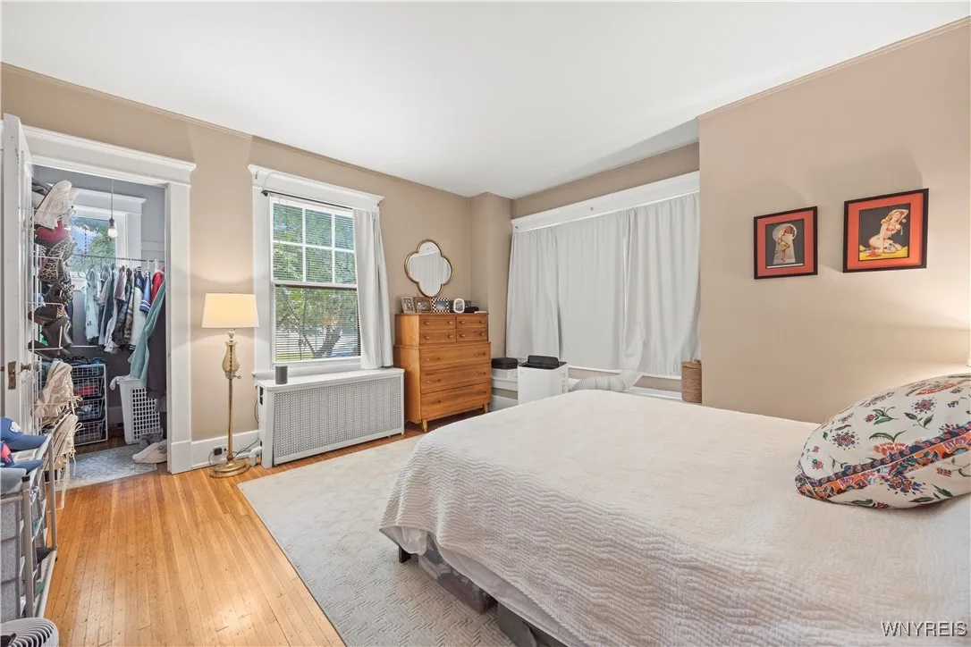143 Oakland Place, Buffalo, New York 14222, Buffalo, New York 14222, 8 Bedrooms Bedrooms, ,4 BathroomsBathrooms,Residential,For Sale,143 Oakland Place, Buffalo, New York 14222,0,B1639913
