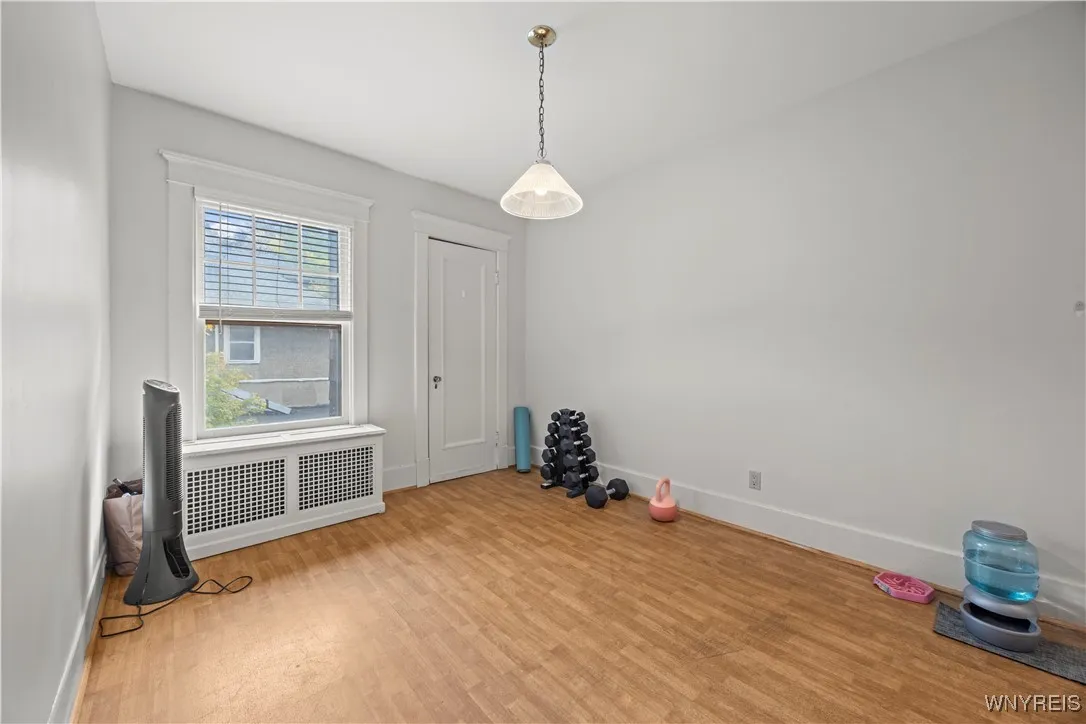 Upper - Flex Space