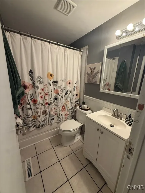3 Farview Cir, Camillus, New York 13031, Camillus, New York 13031, 2 Bedrooms Bedrooms, 4 Rooms Rooms,1 BathroomBathrooms,Residential,Closed,3 Farview Cir, Camillus, New York 13031,0,S1640511