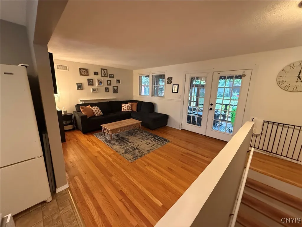 3 Farview Cir, Camillus, New York 13031, Camillus, New York 13031, 2 Bedrooms Bedrooms, 4 Rooms Rooms,1 BathroomBathrooms,Residential,Closed,3 Farview Cir, Camillus, New York 13031,0,S1640511