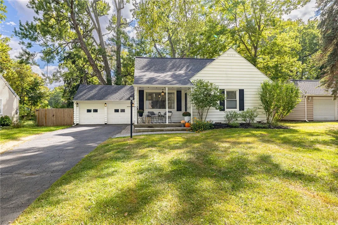 85 Southland Drive, Brighton, New York 14623, Brighton, New York 14623, 3 Bedrooms Bedrooms, 6 Rooms Rooms,1 BathroomBathrooms,Residential,Closed,85 Southland Drive, Brighton, New York 14623,0,R1639754