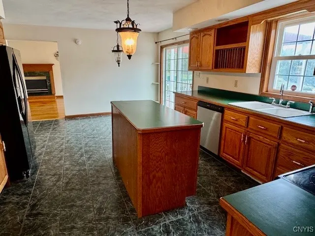 Appliances stay!