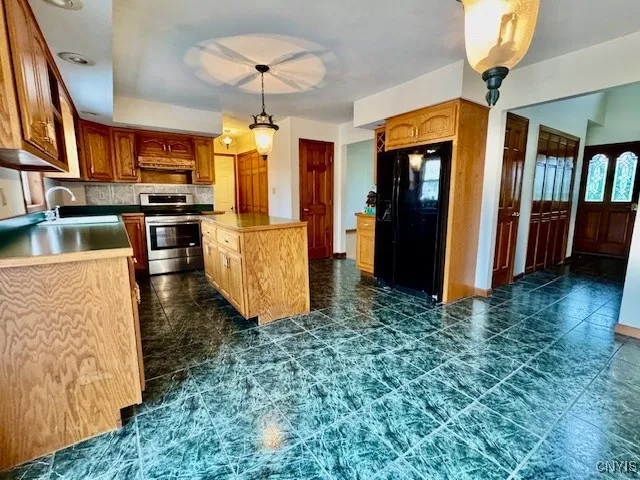 1391 Middle Road, Oneida, New York 13421, Oneida, New York 13421, 4 Bedrooms Bedrooms, 8 Rooms Rooms,2 BathroomsBathrooms,Residential,For Sale,1391 Middle Road, Oneida, New York 13421,0,S1633878