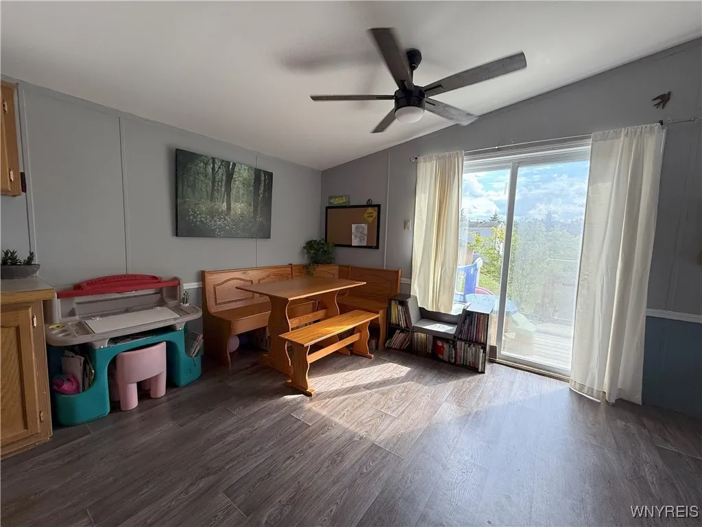 1306 Duchess Lane, Alden, New York 14004, Alden, New York 14004, 3 Bedrooms Bedrooms, 7 Rooms Rooms,2 BathroomsBathrooms,Residential,For Sale,1306 Duchess Lane, Alden, New York 14004,0,B1640755