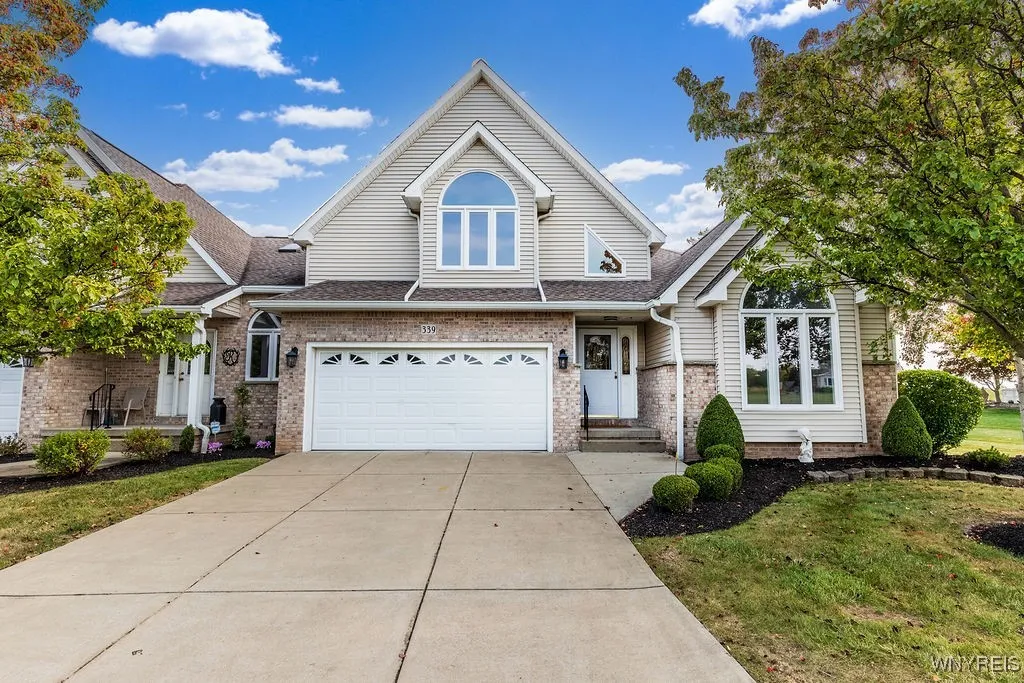 339 White Oak Lane, Grand Island, New York 14072, Grand Island, New York 14072, 3 Bedrooms Bedrooms, 10 Rooms Rooms,2 BathroomsBathrooms,Residential,Closed,339 White Oak Lane, Grand Island, New York 14072,0,B1631152