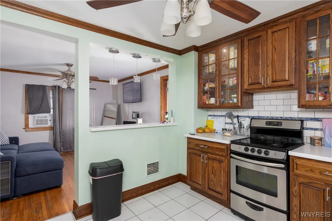 121 Hartwell Road, Buffalo, New York 14216, Buffalo, New York 14216, 4 Bedrooms Bedrooms, ,2 BathroomsBathrooms,Residential,For Sale,121 Hartwell Road, Buffalo, New York 14216,0,B1640203
