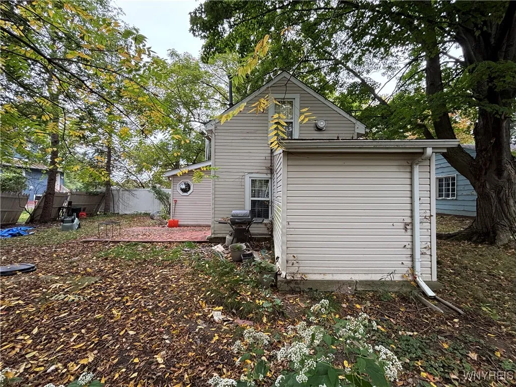 799 Main Street, West Seneca, New York 14224, West Seneca, New York 14224, 2 Bedrooms Bedrooms, 5 Rooms Rooms,1 BathroomBathrooms,Residential,For Sale,799 Main Street, West Seneca, New York 14224,0,B1640801