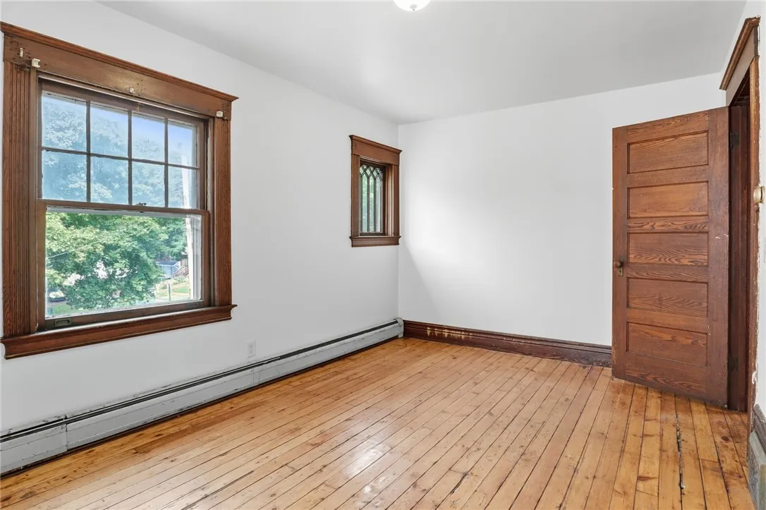 163 Ravine Avenue, Rochester, New York 14613, Rochester, New York 14613, 4 Bedrooms Bedrooms, 9 Rooms Rooms,1 BathroomBathrooms,Residential,Closed,163 Ravine Avenue, Rochester, New York 14613,0,R1639373