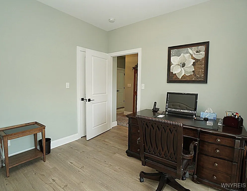 2nd bedroom