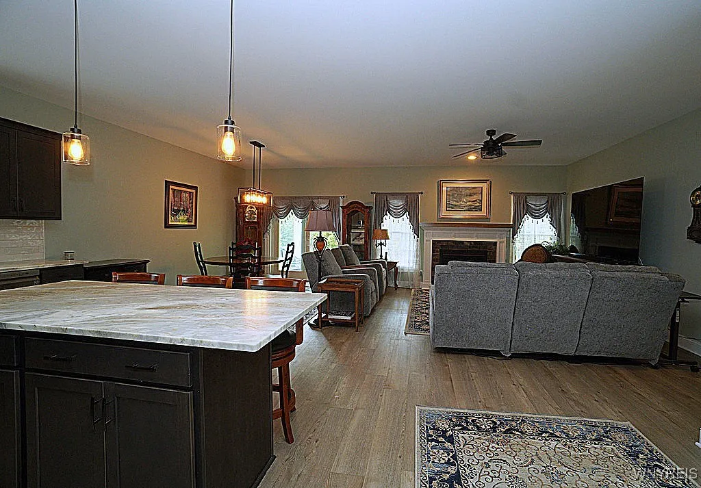 3836 Forest Park Way, Wheatfield, New York 14120, Wheatfield, New York 14120, 2 Bedrooms Bedrooms, 5 Rooms Rooms,2 BathroomsBathrooms,Residential,Closed,3836 Forest Park Way, Wheatfield, New York 14120,0,B1639435