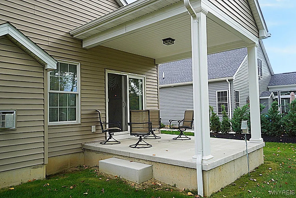 3836 Forest Park Way, Wheatfield, New York 14120, Wheatfield, New York 14120, 2 Bedrooms Bedrooms, 5 Rooms Rooms,2 BathroomsBathrooms,Residential,Closed,3836 Forest Park Way, Wheatfield, New York 14120,0,B1639435
