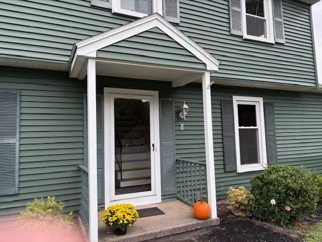 8 Buttonwood Circle, Perinton, New York 14450, Perinton, New York 14450, 4 Bedrooms Bedrooms, 8 Rooms Rooms,2 BathroomsBathrooms,Residential,Closed,8 Buttonwood Circle, Perinton, New York 14450,0,R1640764