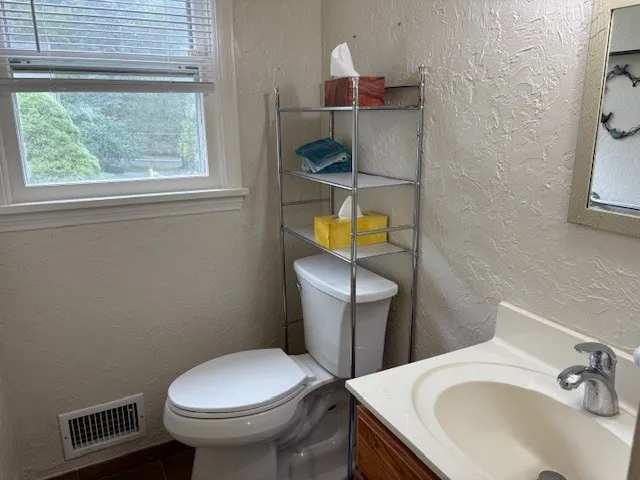 8 Buttonwood Circle, Perinton, New York 14450, Perinton, New York 14450, 4 Bedrooms Bedrooms, 8 Rooms Rooms,2 BathroomsBathrooms,Residential,Closed,8 Buttonwood Circle, Perinton, New York 14450,0,R1640764