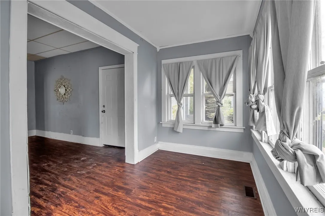 61 Wex Avenue, Buffalo, New York 14211, Buffalo, New York 14211, 5 Bedrooms Bedrooms, ,2 BathroomsBathrooms,Residential,For Sale,61 Wex Avenue, Buffalo, New York 14211,0,B1640734