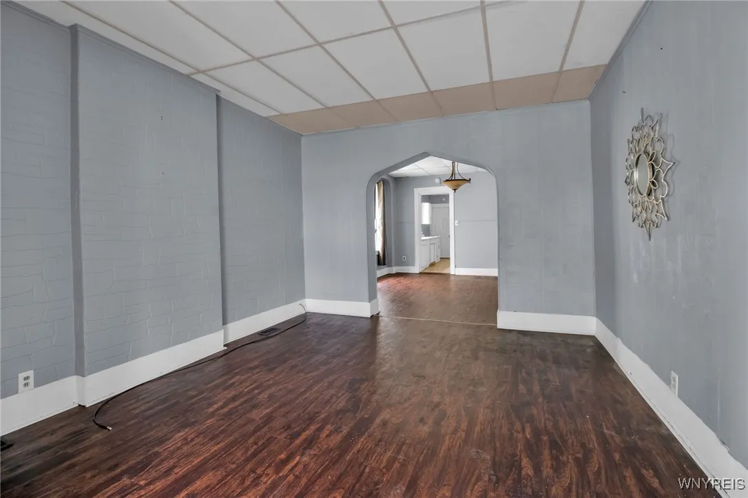 61 Wex Avenue, Buffalo, New York 14211, Buffalo, New York 14211, 5 Bedrooms Bedrooms, ,2 BathroomsBathrooms,Residential,For Sale,61 Wex Avenue, Buffalo, New York 14211,0,B1640734