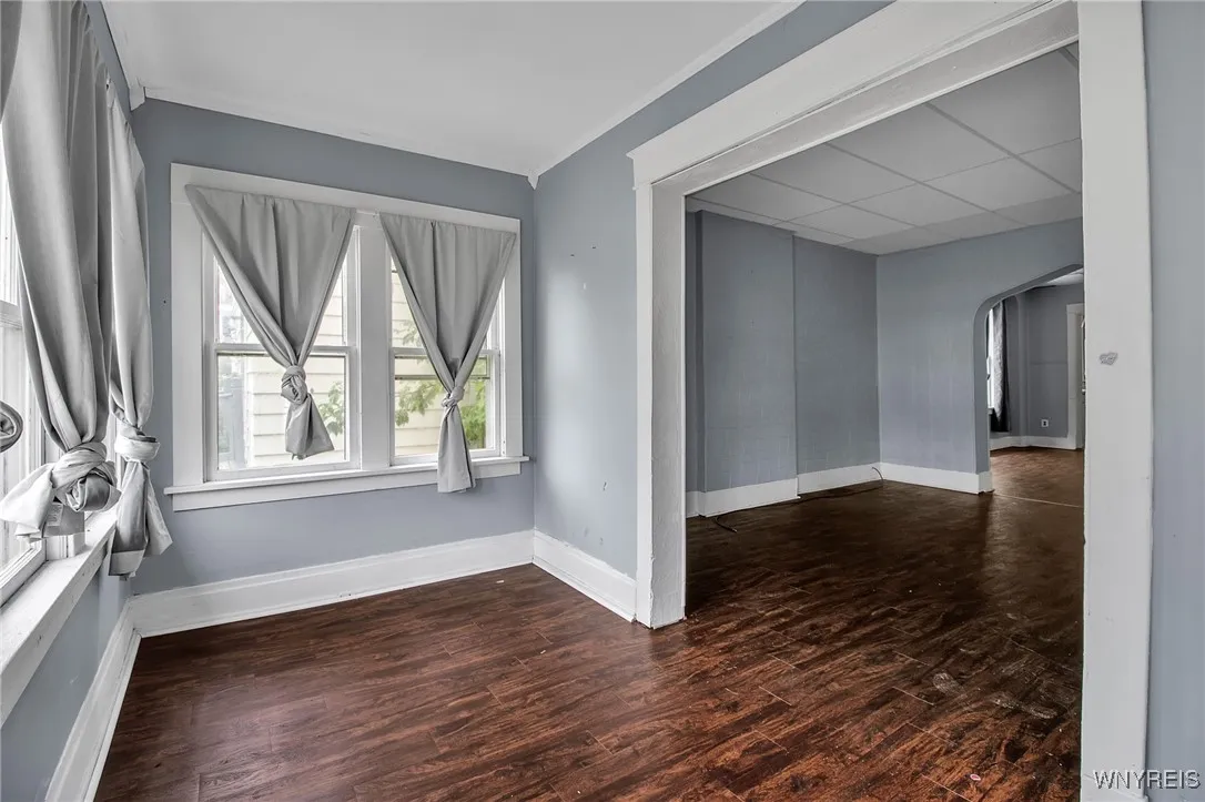 61 Wex Avenue, Buffalo, New York 14211, Buffalo, New York 14211, 5 Bedrooms Bedrooms, ,2 BathroomsBathrooms,Residential,For Sale,61 Wex Avenue, Buffalo, New York 14211,0,B1640734