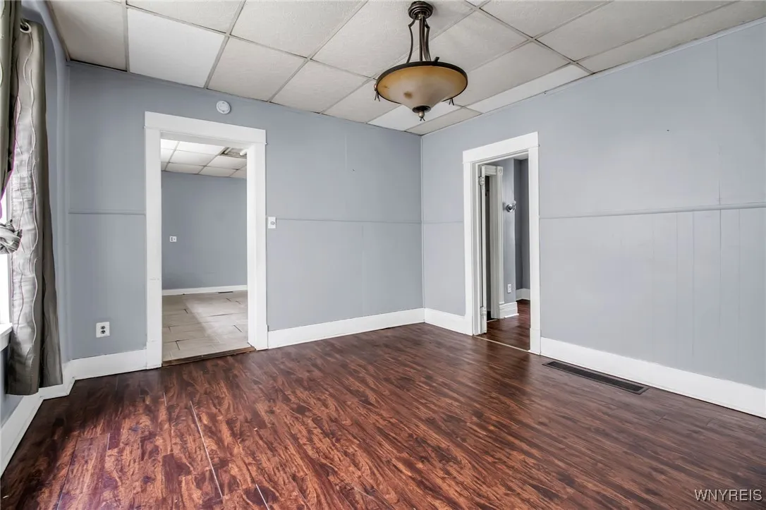 61 Wex Avenue, Buffalo, New York 14211, Buffalo, New York 14211, 5 Bedrooms Bedrooms, ,2 BathroomsBathrooms,Residential,For Sale,61 Wex Avenue, Buffalo, New York 14211,0,B1640734