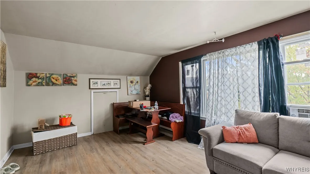 180 Euclid Avenue, Tonawanda, New York 14217, Tonawanda, New York 14217, 5 Bedrooms Bedrooms, ,2 BathroomsBathrooms,Residential,Closed,180 Euclid Avenue, Tonawanda, New York 14217,0,B1640148