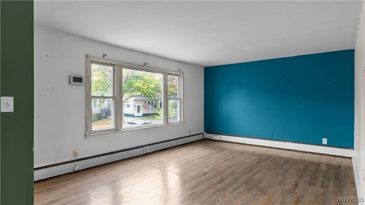 180 Euclid Avenue, Tonawanda, New York 14217, Tonawanda, New York 14217, 5 Bedrooms Bedrooms, ,2 BathroomsBathrooms,Residential,Closed,180 Euclid Avenue, Tonawanda, New York 14217,0,B1640148