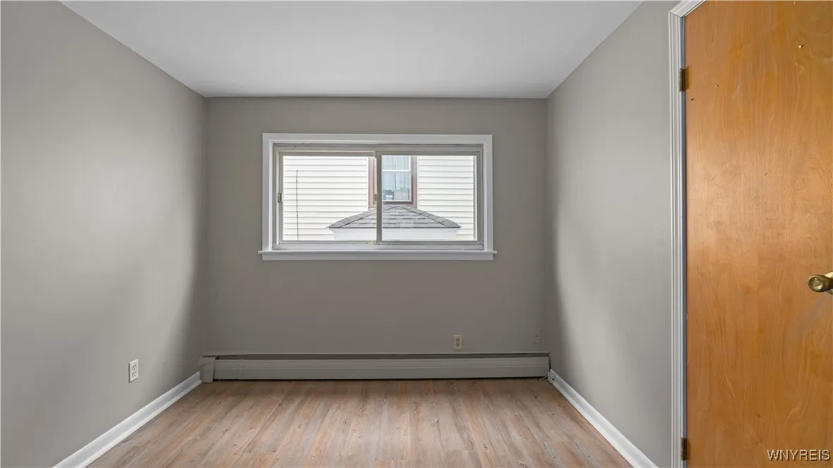 180 Euclid Avenue, Tonawanda, New York 14217, Tonawanda, New York 14217, 5 Bedrooms Bedrooms, ,2 BathroomsBathrooms,Residential,Closed,180 Euclid Avenue, Tonawanda, New York 14217,0,B1640148