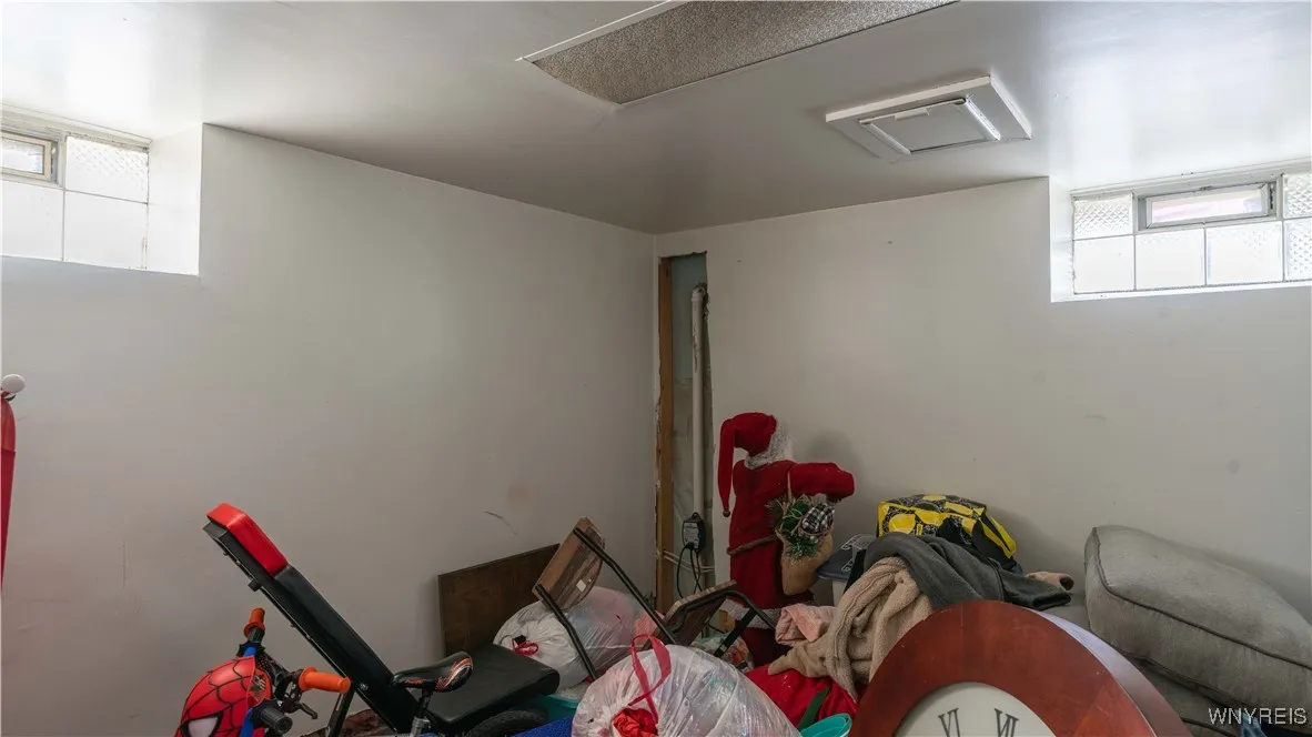 180 Euclid Avenue, Tonawanda, New York 14217, Tonawanda, New York 14217, 5 Bedrooms Bedrooms, ,2 BathroomsBathrooms,Residential,Closed,180 Euclid Avenue, Tonawanda, New York 14217,0,B1640148