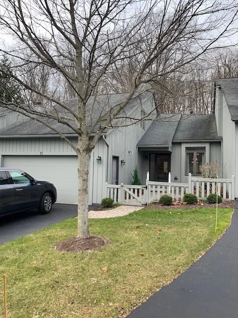 71 Winding Creek Lane, Penfield, New York 14625, Penfield, New York 14625, 3 Bedrooms Bedrooms, 8 Rooms Rooms,2 BathroomsBathrooms,Residential Lease,Closed,71 Winding Creek Lane, Penfield, New York 14625,0,R1640365