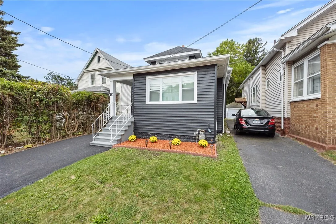 51 Sussex Street, Buffalo, New York 14215, Buffalo, New York 14215, 4 Bedrooms Bedrooms, 8 Rooms Rooms,2 BathroomsBathrooms,Residential,Closed,51 Sussex Street, Buffalo, New York 14215,0,B1640846