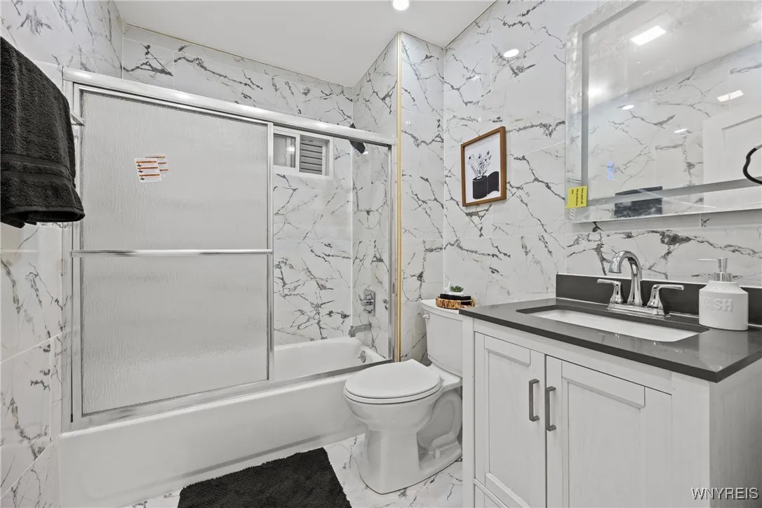 51 Sussex Street, Buffalo, New York 14215, Buffalo, New York 14215, 4 Bedrooms Bedrooms, 8 Rooms Rooms,2 BathroomsBathrooms,Residential,Closed,51 Sussex Street, Buffalo, New York 14215,0,B1640846