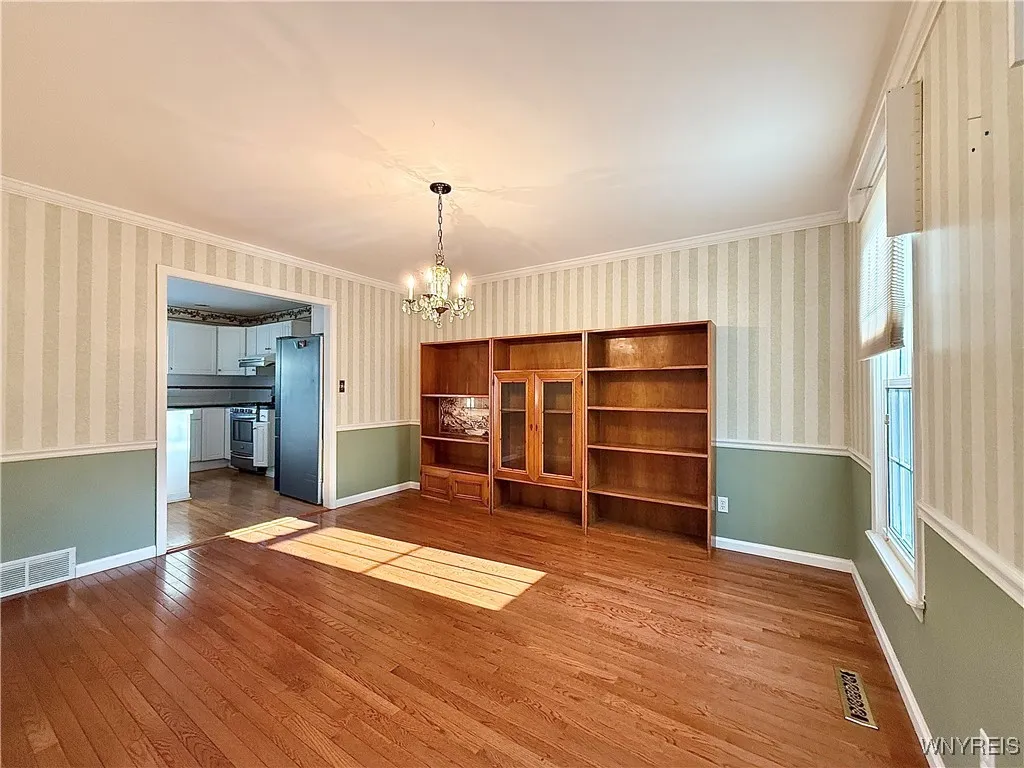 1 Monta Vista Court, Amherst, New York 14051, Amherst, New York 14051, 4 Bedrooms Bedrooms, 9 Rooms Rooms,2 BathroomsBathrooms,Residential Lease,For Rent,1 Monta Vista Court, Amherst, New York 14051,0,B1640564