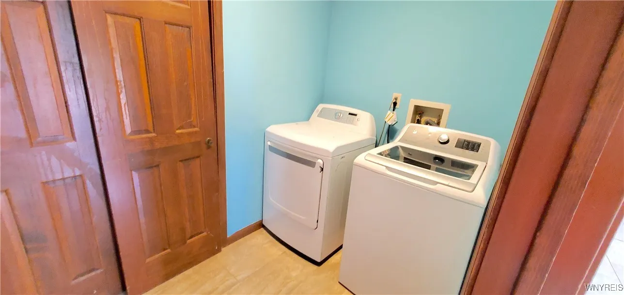 89 Greencastle Lane, Amherst, New York 14221, Amherst, New York 14221, 4 Bedrooms Bedrooms, 10 Rooms Rooms,2 BathroomsBathrooms,Residential Lease,For Rent,89 Greencastle Lane, Amherst, New York 14221,0,B1640695