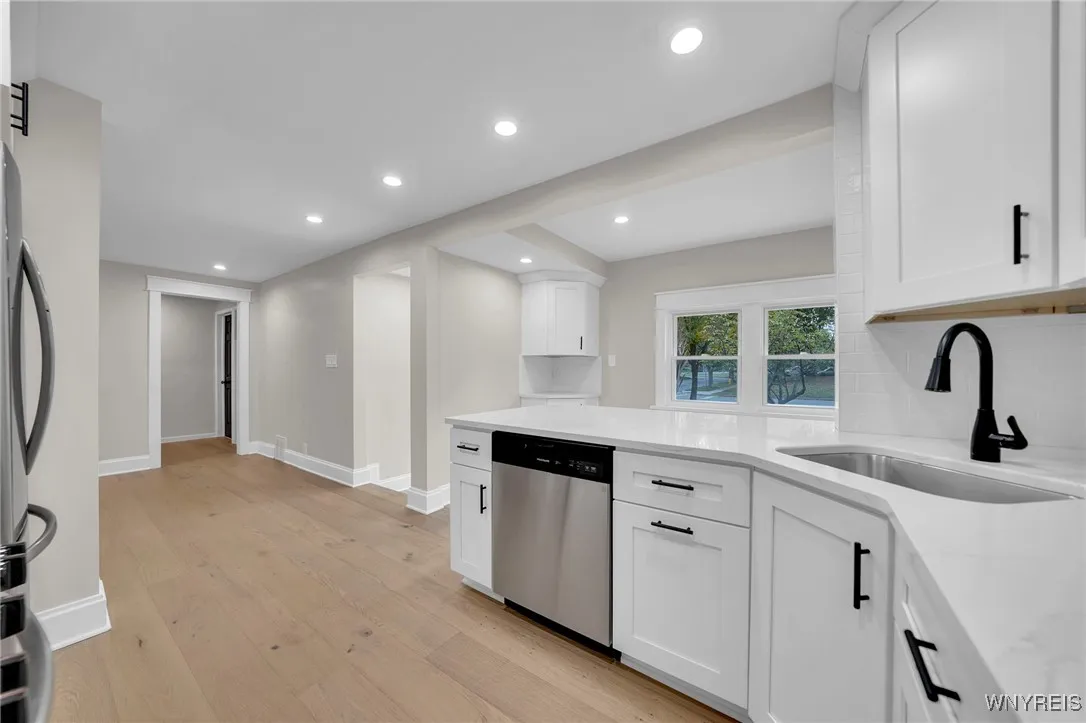 449 Lakewood Parkway, Amherst, New York 14226, Amherst, New York 14226, 3 Bedrooms Bedrooms, 8 Rooms Rooms,1 BathroomBathrooms,Residential,For Sale,449 Lakewood Parkway, Amherst, New York 14226,0,B1640295