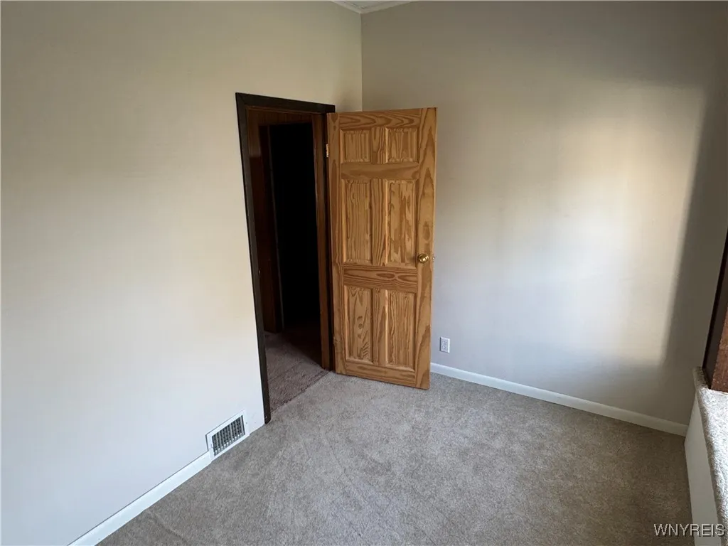 20 East Avenue, West Seneca, New York 14224, West Seneca, New York 14224, 6 Bedrooms Bedrooms, 13 Rooms Rooms,3 BathroomsBathrooms,Residential,For Sale,20 East Avenue, West Seneca, New York 14224,0,B1640835