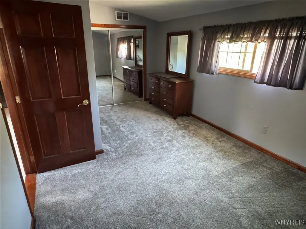 20 East Avenue, West Seneca, New York 14224, West Seneca, New York 14224, 6 Bedrooms Bedrooms, 13 Rooms Rooms,3 BathroomsBathrooms,Residential,For Sale,20 East Avenue, West Seneca, New York 14224,0,B1640835