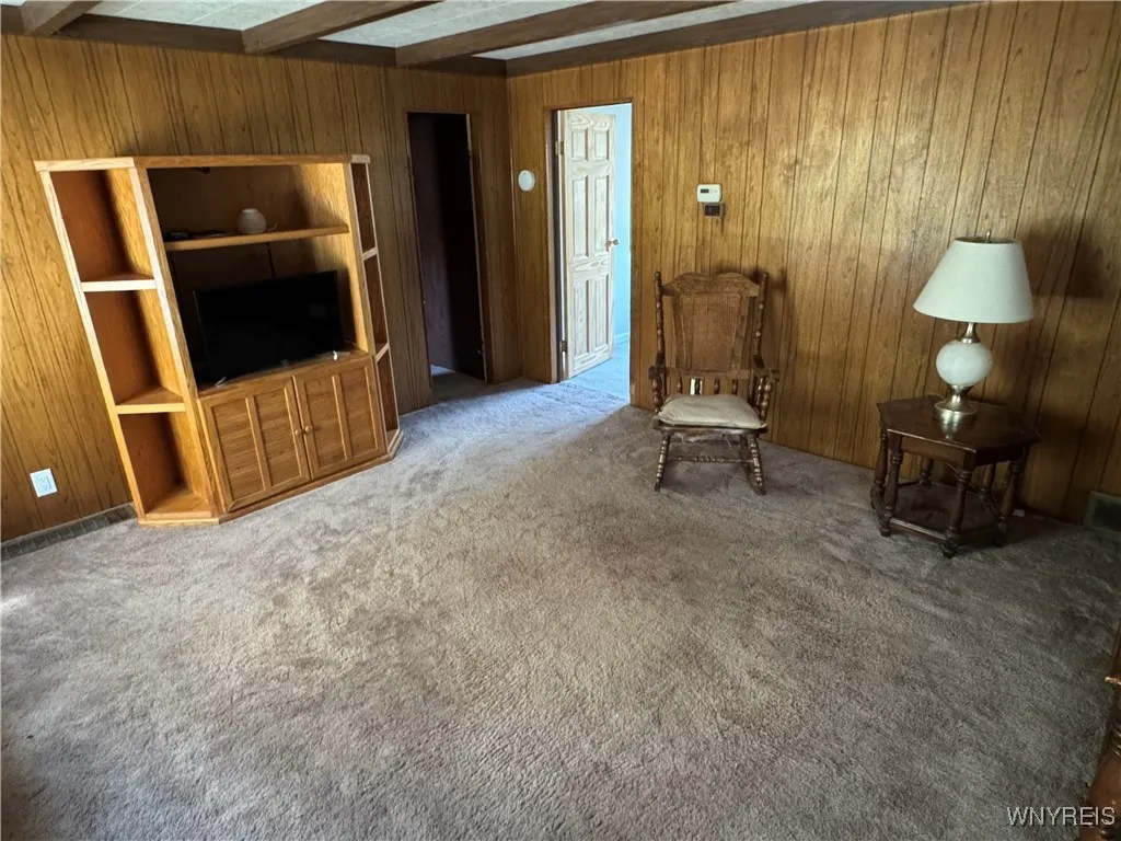 20 East Avenue, West Seneca, New York 14224, West Seneca, New York 14224, 6 Bedrooms Bedrooms, 13 Rooms Rooms,3 BathroomsBathrooms,Residential,For Sale,20 East Avenue, West Seneca, New York 14224,0,B1640835