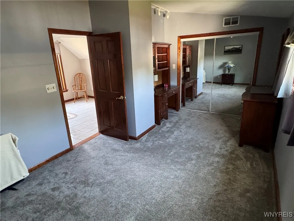 20 East Avenue, West Seneca, New York 14224, West Seneca, New York 14224, 6 Bedrooms Bedrooms, ,3 BathroomsBathrooms,Residential,For Sale,20 East Avenue, West Seneca, New York 14224,0,B1640836